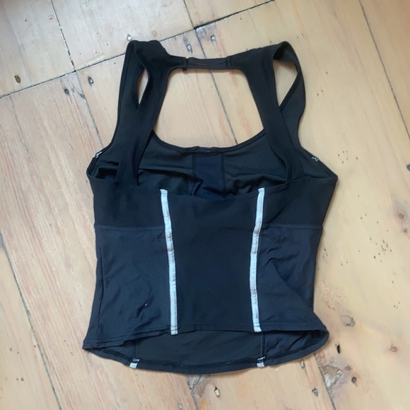 Nike Dri-Fit Hook and Eye Clasped Tank - Picture 2 of 3